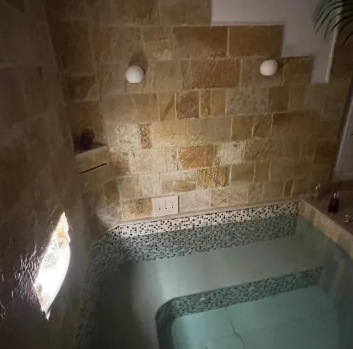 Lemon Suite-luxury ベッド・アンド・ブレックファスト 4*